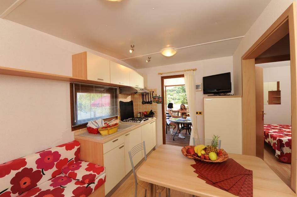 Camping Village Scaglieri Portoferraio Exterior photo