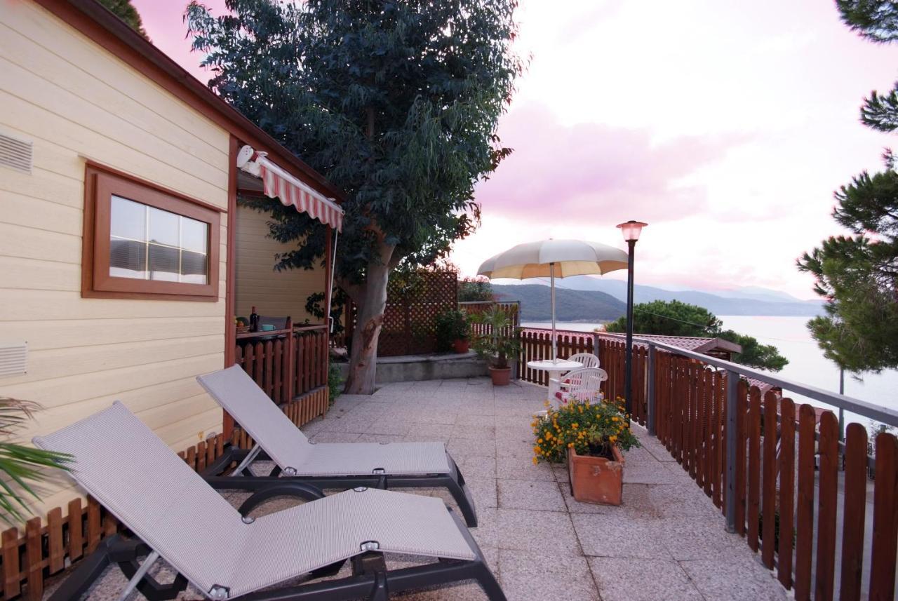 Camping Village Scaglieri Portoferraio Exterior photo